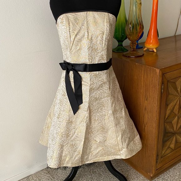 Gunne Sax mini cream with gold metallic brocade w/ black trim party dress prom - Picture 7 of 9